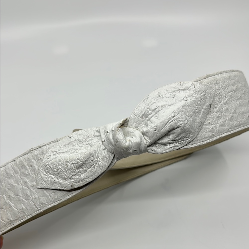 Vtg White Ostrich Embossed Textured Leather Bow Waist Belt
